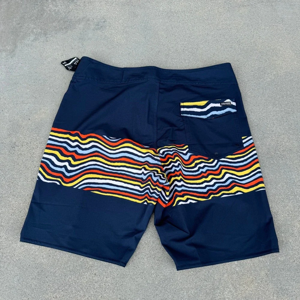 Volcom Mod-Tech Board Shorts Mens 34‎ Navy Blue Stripe 4-Way Stretch NEW
